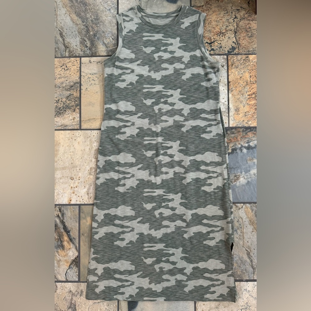 Universal Thread Dress